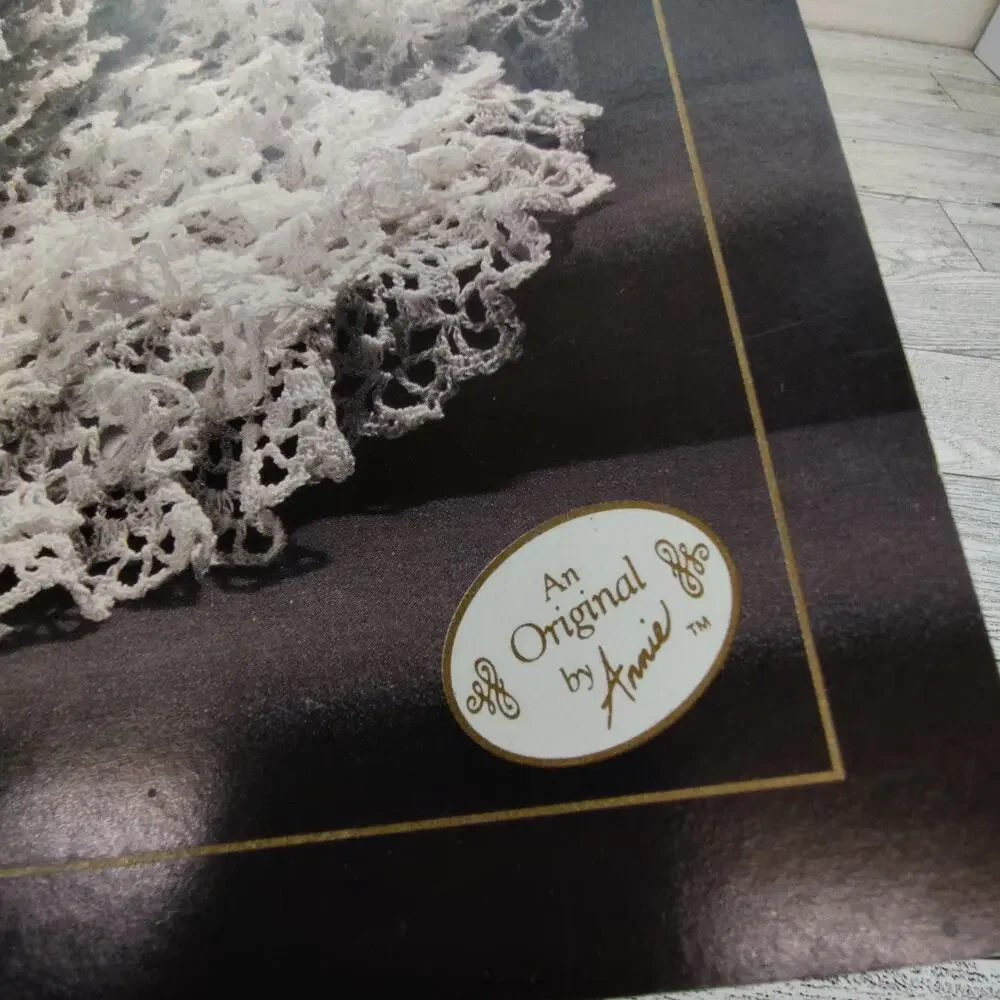 Annies Bridedoll Gown 1996 Vintage‎ Crochet Craft Booklet Pattern